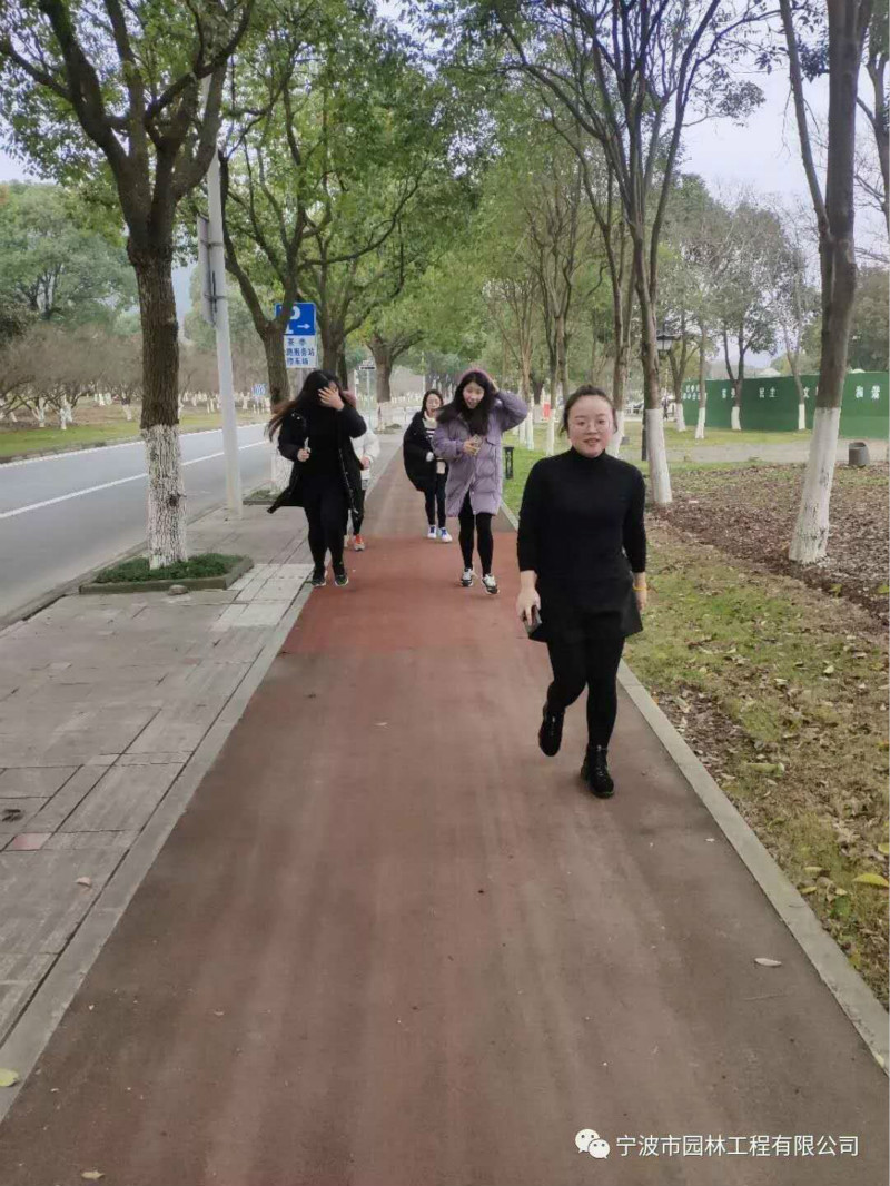 03_meitu_10.jpg 03_meitu_10.jpg